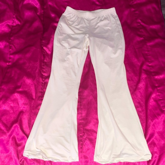Forever 21 Pants - Forever 21 Nude Flared Pants 🤎